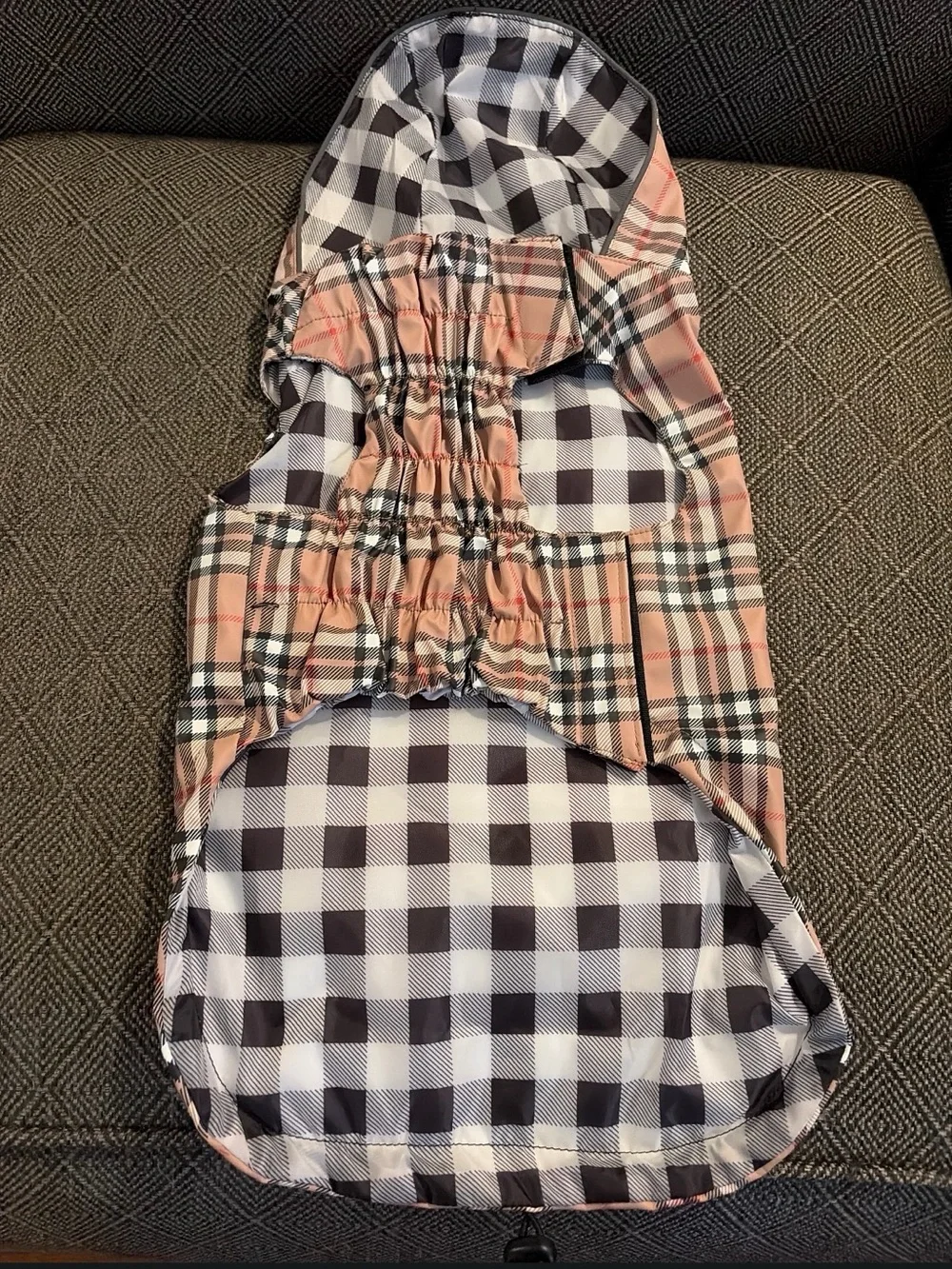 The Worthy Dog Water-Resistant Plaid London Raincoat Size Medium